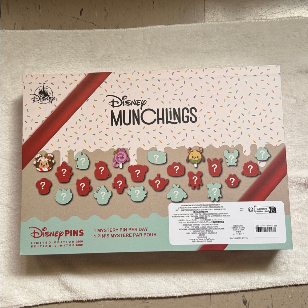 Disney Munchlings Limited Edition 24-Day Advent Calendar Mystery Pin Set 2023 - Picture 2 of 3